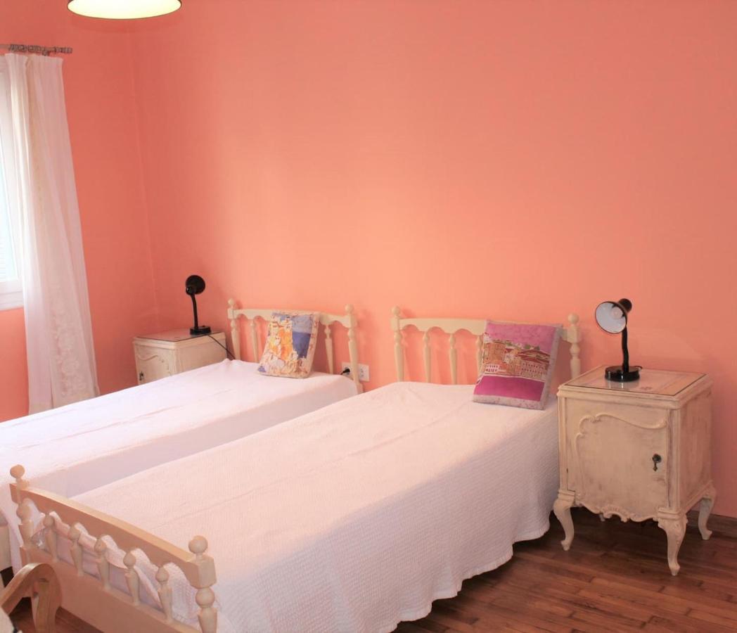 Vintage, Spacious Apartment In The Heart Of Athens! 외부 사진